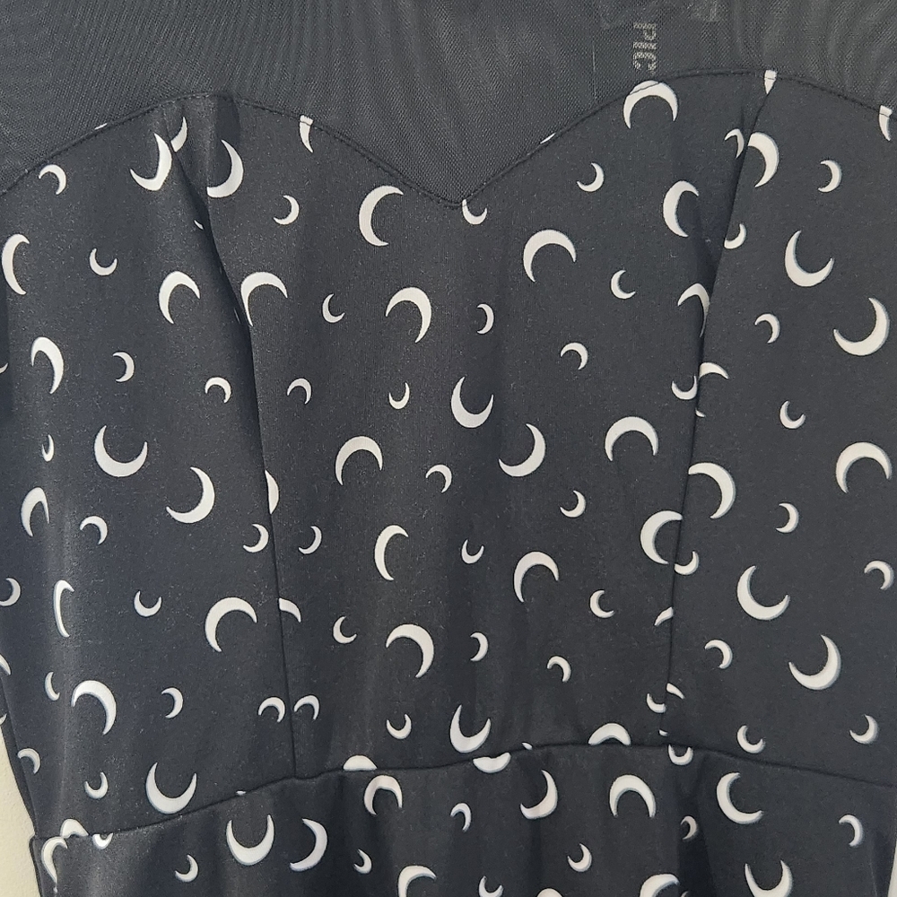 Black Hot Topic Crescent Print Dress - Picture 3 of 4